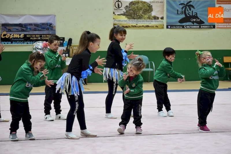 Las Escuelas Piensos Durán Albense se presentan en la tradicional gala de Navidad
