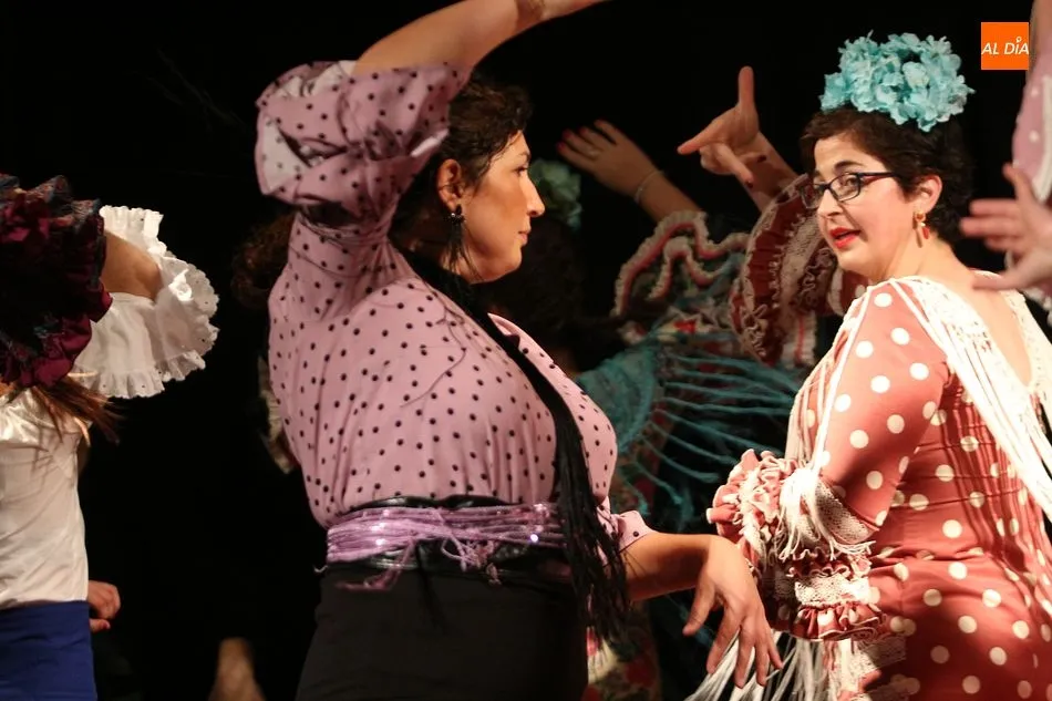 Foto 11 - La solidaridad llena el teatro con una nueva edici&oacute;n de la gala ben&eacute;fica de baile