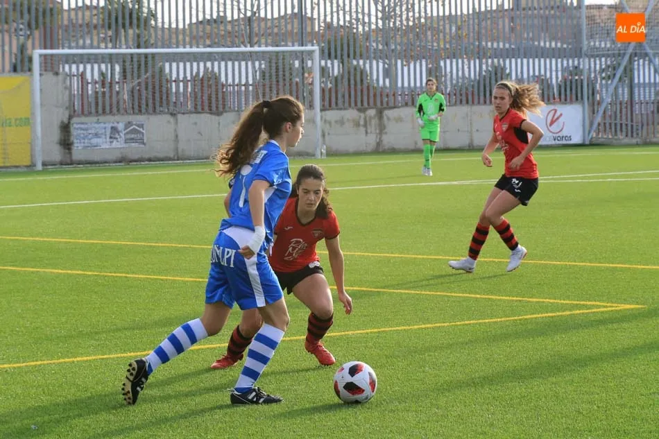 Foto 3 - C&oacute;moda victoria del Salamanca FF ante el Nuestra Se&ntilde;ora de Bel&eacute;n (3-0)