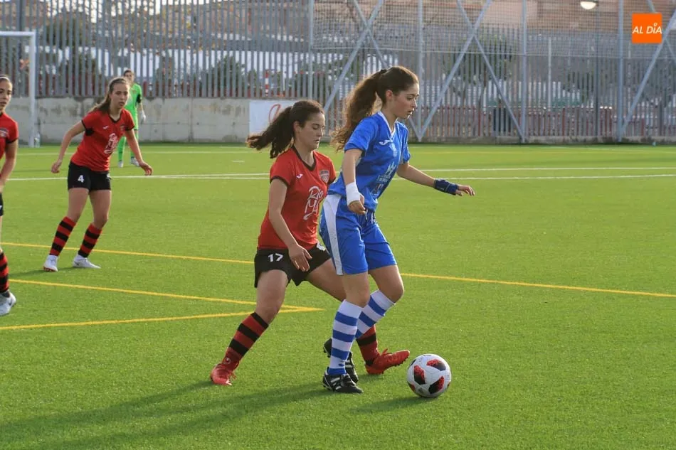 Foto 2 - C&oacute;moda victoria del Salamanca FF ante el Nuestra Se&ntilde;ora de Bel&eacute;n (3-0)