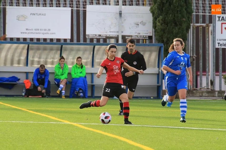 Foto 7 - C&oacute;moda victoria del Salamanca FF ante el Nuestra Se&ntilde;ora de Bel&eacute;n (3-0)