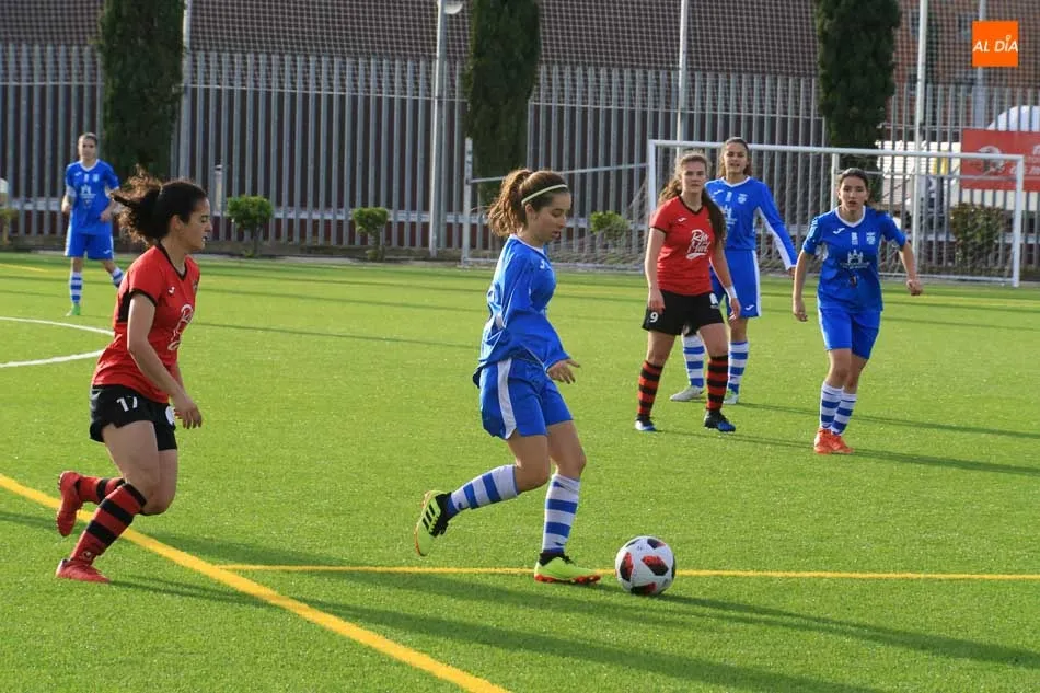 Foto 5 - C&oacute;moda victoria del Salamanca FF ante el Nuestra Se&ntilde;ora de Bel&eacute;n (3-0)