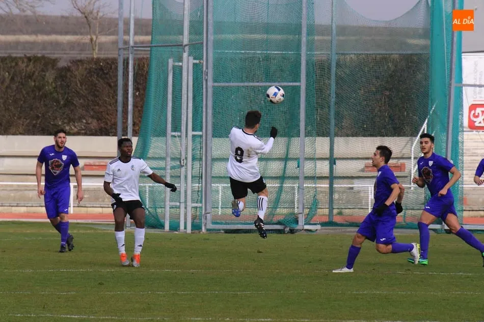 Foto 7 - La diferencia de goles da&nbsp;el liderato al filial del Salamanca UDS  