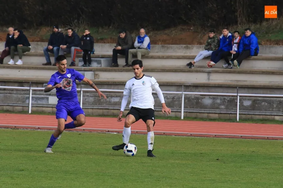 Foto 5 - La diferencia de goles da&nbsp;el liderato al filial del Salamanca UDS  