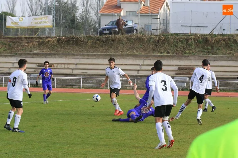Foto 3 - La diferencia de goles da&nbsp;el liderato al filial del Salamanca UDS  