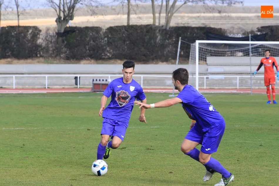 Foto 2 - La diferencia de goles da&nbsp;el liderato al filial del Salamanca UDS  