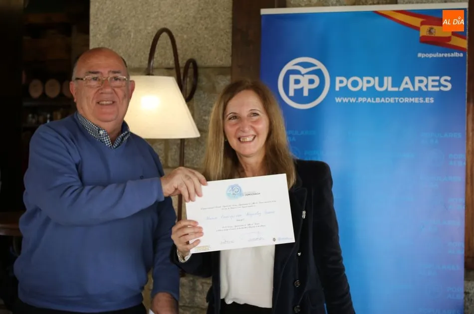 Foto 5 - El Partido Popular homenajea a alcaldes y concejales electos en democracia