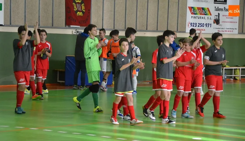 Foto 4 - [M 22|23 DIC] El Infantil del III Columnas consigue la &uacute;ltima victoria de los equipos federados en ...