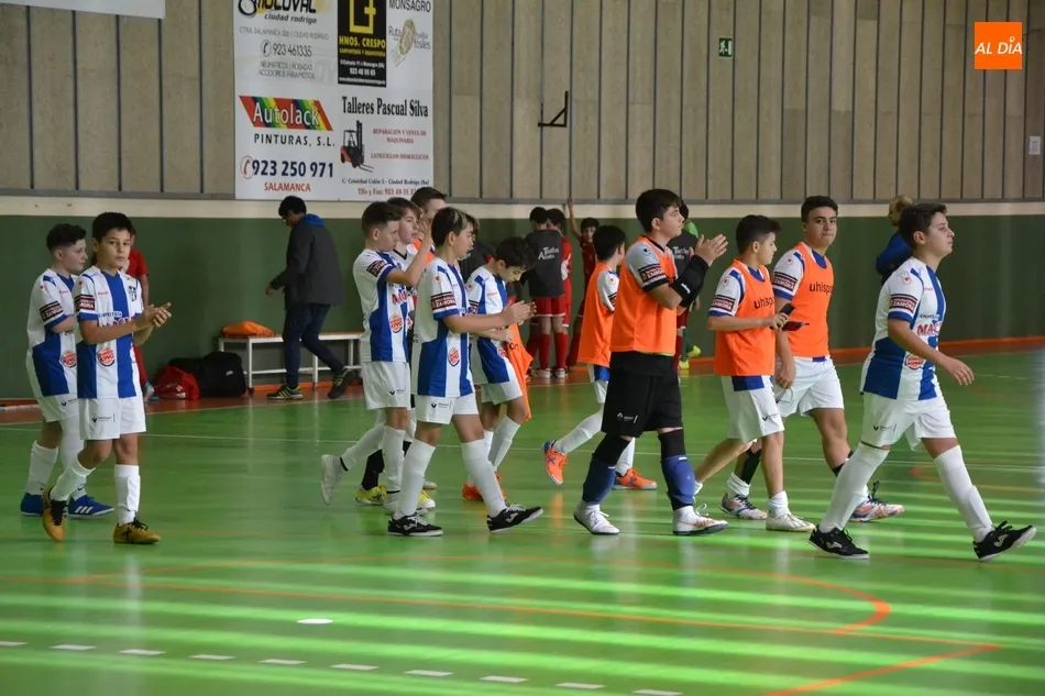 Foto 2 - [M 22|23 DIC] El Infantil del III Columnas consigue la &uacute;ltima victoria de los equipos federados en ...