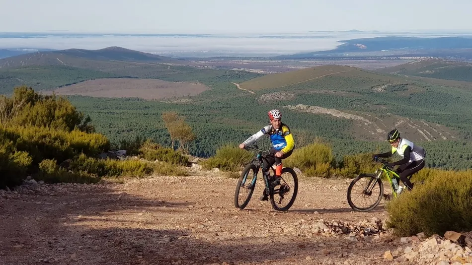 Foto 6 - M&aacute;s de 40 ciclistas toman parte en &lsquo;La &Uacute;ltima KDD del a&ntilde;o&rsquo;  