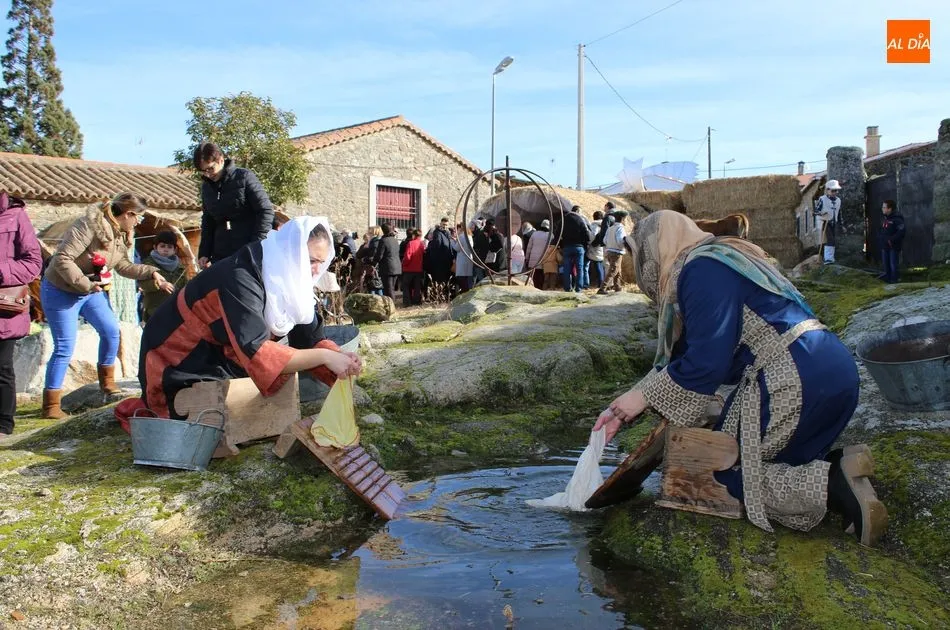 Foto 6 - Los belenes envuelven de Navidad la provincia