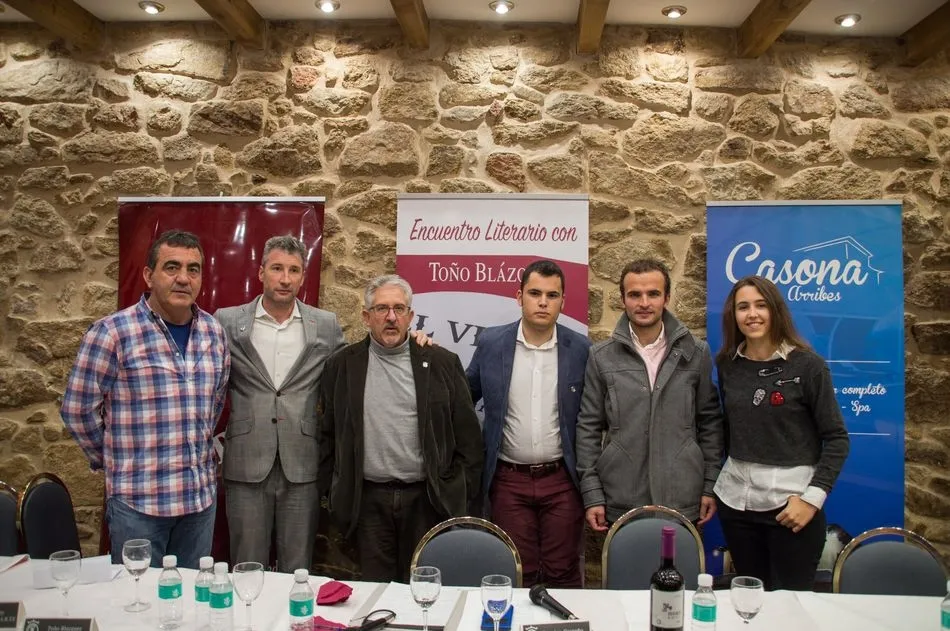 Foto 3 - Variopinta y reivindicativa tertulia taurina en Aldead&aacute;vila