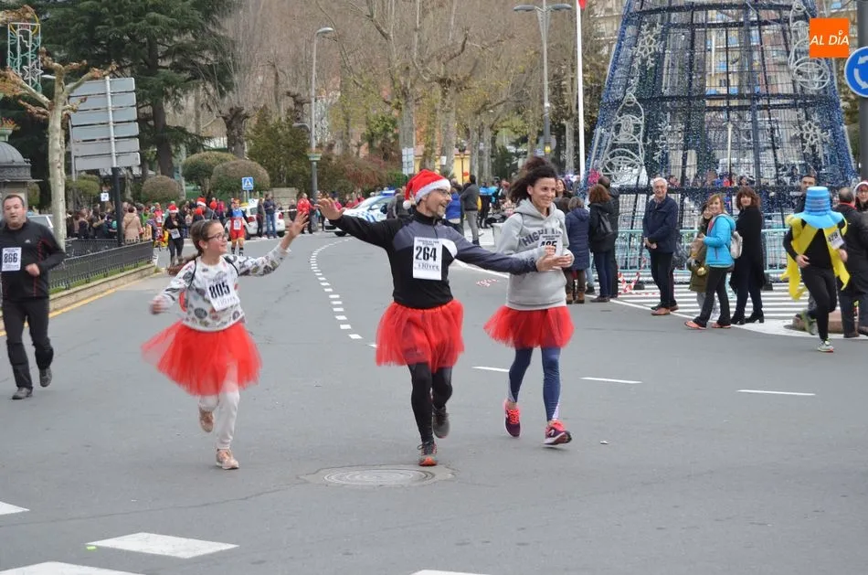 Foto 2 - La Carrera del Pavo vuelve con buen humor a B&eacute;jar  