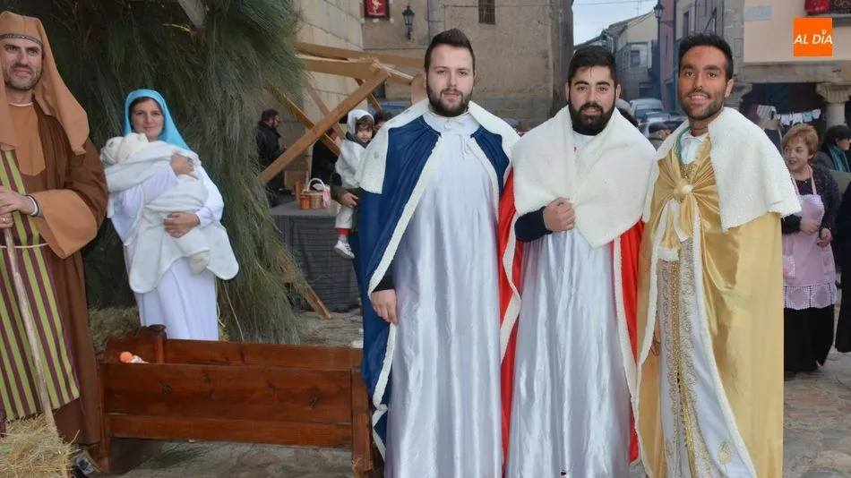 Foto 4 - Los vecinos de San Felices de los Gallegos participan en bloque en el primer Bel&eacute;n Viviente de la...