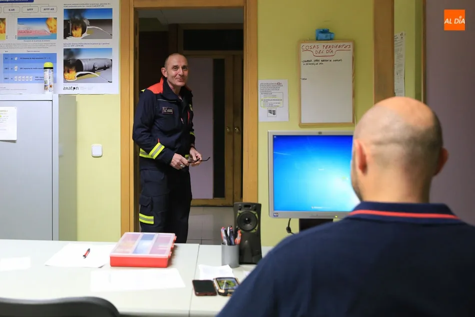 Foto 6 - Los bomberos celebran la Nochebuena con una animada cena