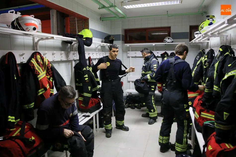Foto 4 - Los bomberos celebran la Nochebuena con una animada cena