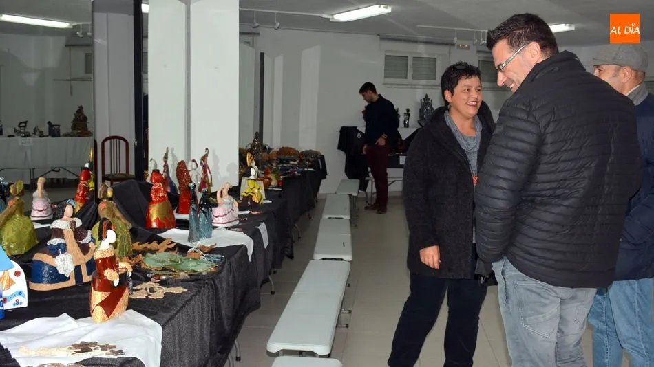 Foto 3 - La ceramista Mariasun Chico ofrece su obra art&iacute;stica y su solidaridad en una exposici&oacute;n en...