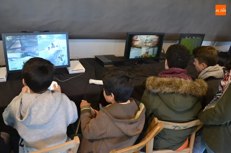 Foto 9 - Concurrida jornada de apertura de la Videogame Party 2018