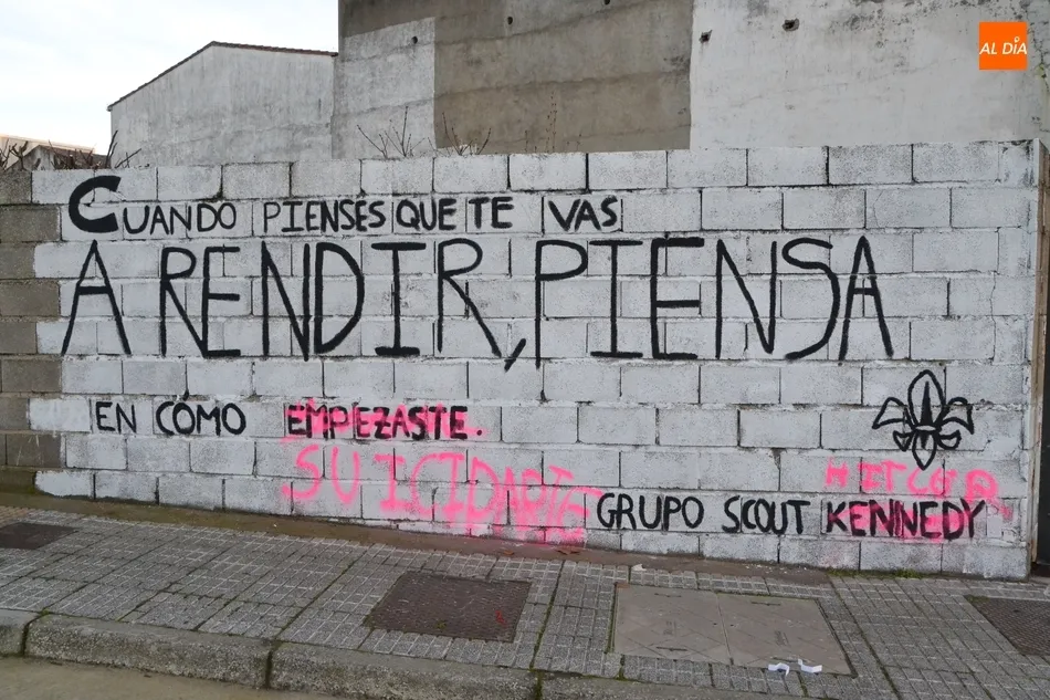 Atacado uno de los grafitis creados por el Grupo Scout Kennedy para festejar su 45º Aniversario  