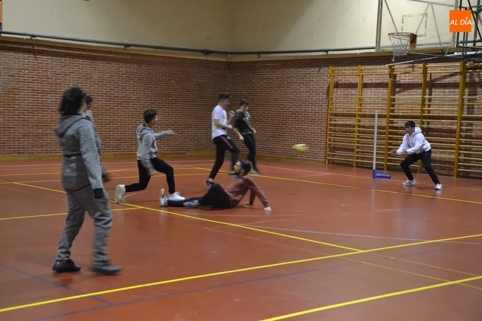 Foto 5 - Integrantes del Grupo Scout y de Asprodes disfrutan de una convivencia con el deporte como eje  