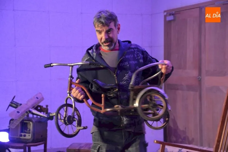 Foto 2 - Fabularia Teatro abre un mundo m&aacute;gico de la mano de sus &lsquo;Cuentos del desv&aacute;n de mi abuelo&rsquo;