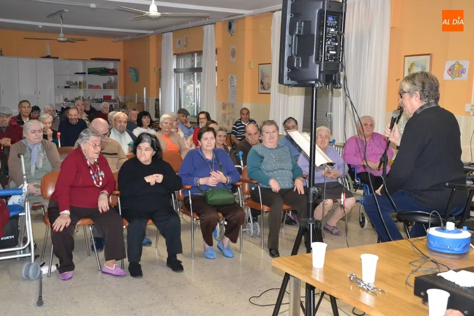 Foto 9 - La Residencia Mixta celebra su fiesta anual de cumplea&ntilde;os  