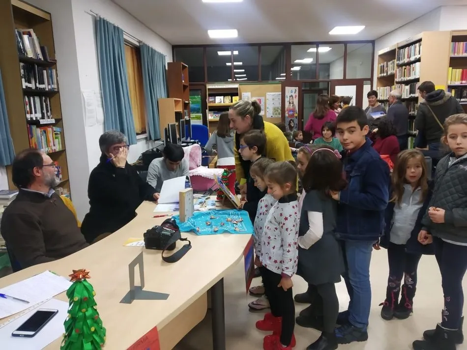 Foto 3 - Pilar Salazar presenta el cuento &lsquo;La Encina y los Ratones de Orejas Coloradas&rsquo; en Vitigudino  