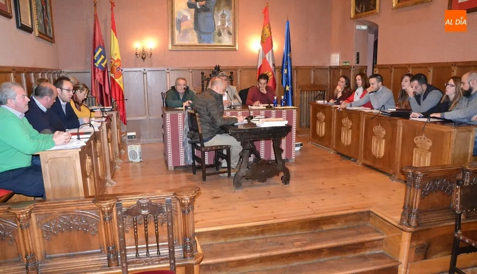 El Pleno determina la nulidad de las licencias de dos establecimientos funerarios de Ciudad Rodrigo ...