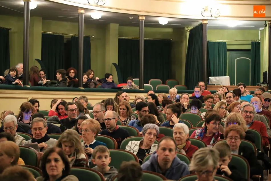 Foto 11 - El Coro Ars Nova interpreta con maestr&iacute;a &lsquo;El Mes&iacute;as&rsquo; de H&auml;ndel