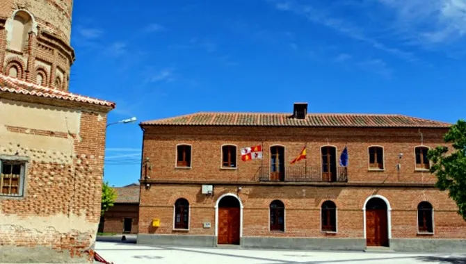 Rágama ha dado luz verde a los primeros acuerdos para su posible secesión de la provincia de Salamanca y su anexión con Ávila