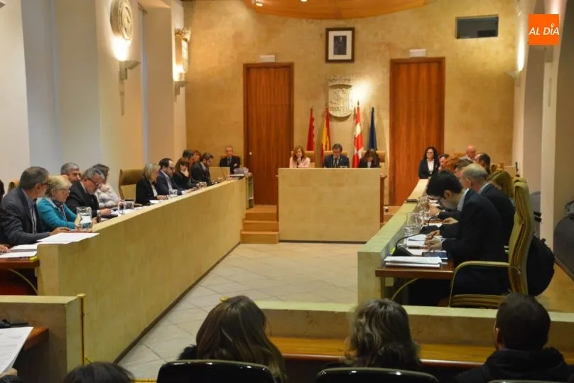Último pleno del año en el Consistorio salmantino. Fotos: Lydia González