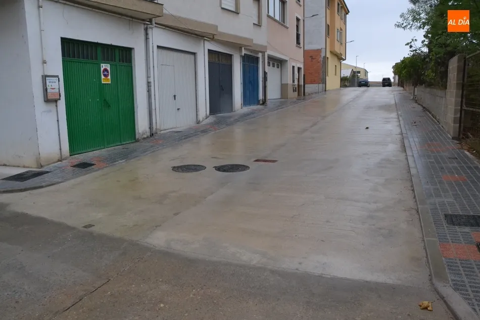 Foto 9 - La calle Fernando II dice adi&oacute;s a la tierra y a las piedras gracias a una inversi&oacute;n de 145.000&euro; ...