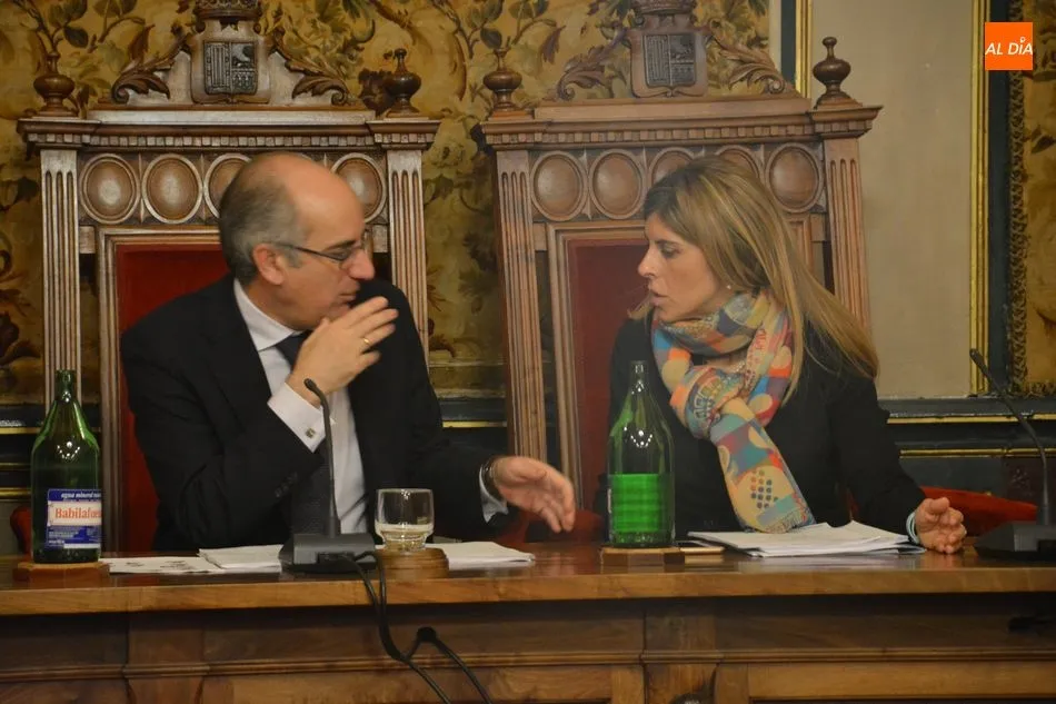Foto 10 - La Diputaci&oacute;n muestra su apoyo a la caza y a los toros por su &ldquo;contribuci&oacute;n a la econom&iacute;a...