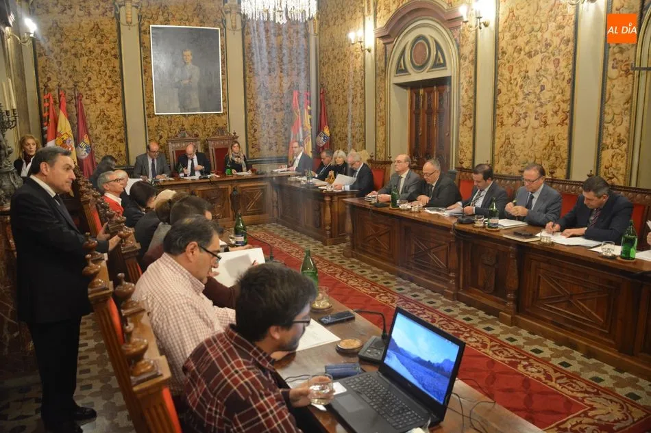 Foto 2 - La Diputaci&oacute;n muestra su apoyo a la caza y a los toros por su &ldquo;contribuci&oacute;n a la econom&iacute;a...
