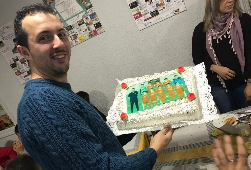 Foto 6 - El Benjam&iacute;n A del III Columnas termina el a&ntilde;o con un partido contra sus familias  