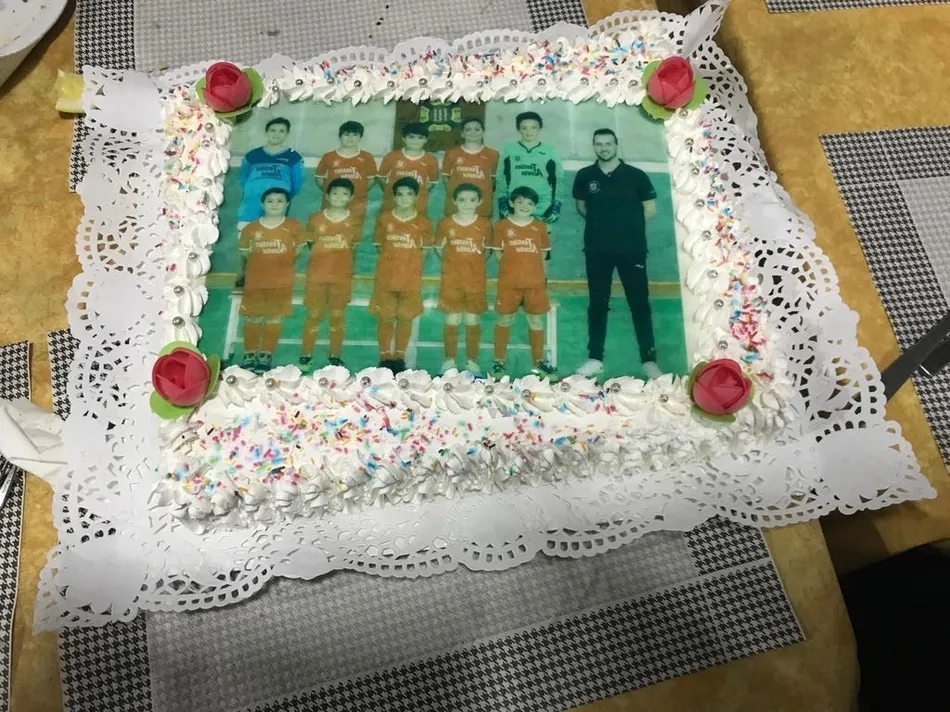 Foto 2 - El Benjam&iacute;n A del III Columnas termina el a&ntilde;o con un partido contra sus familias  