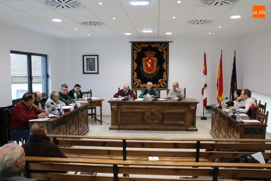 Foto 5 - El equipo de Gobierno aprueba 84.000 euros para devolver lo cobrado por las sepulturas  