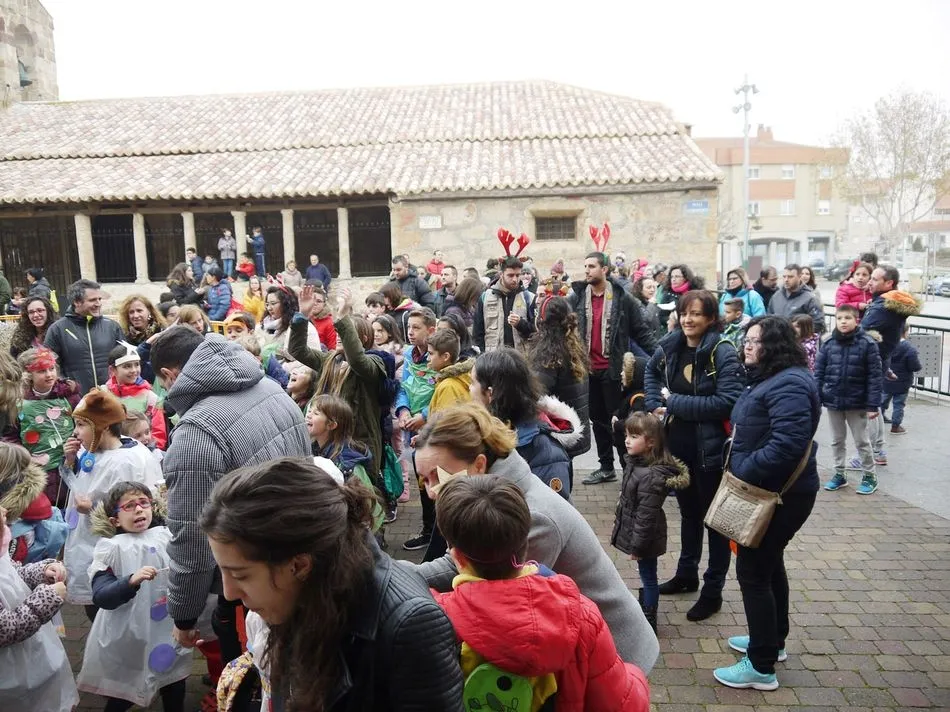 Foto 9 - Los vecinos de Carbajosa disfrutan de la Nochevieja anticipada