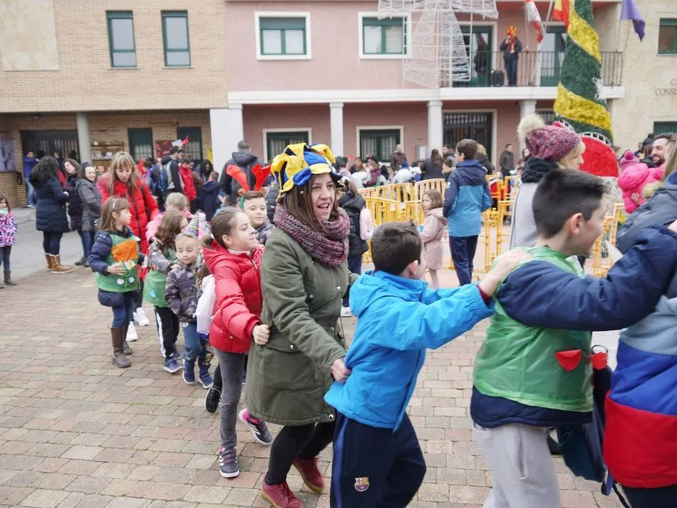 Foto 6 - Los vecinos de Carbajosa disfrutan de la Nochevieja anticipada
