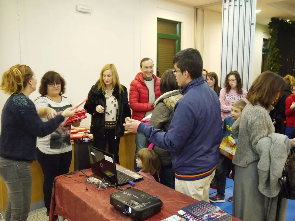 Foto 3 - Carbajosa entrega los premios del Certamen &lsquo;Narraciones de Navidad&rsquo;