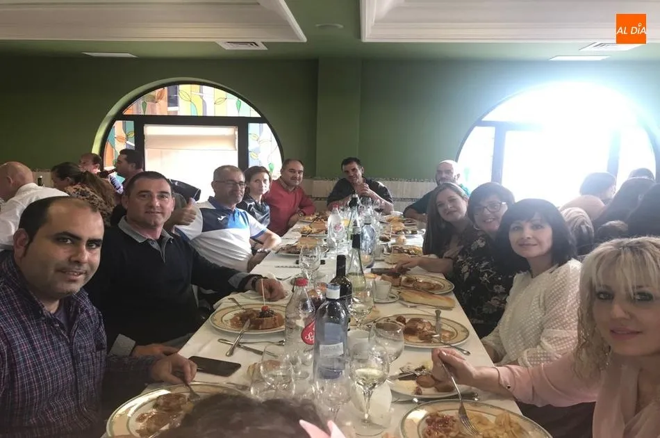 Foto 10 - Comida de Navidad del Alba de Tormes CF
