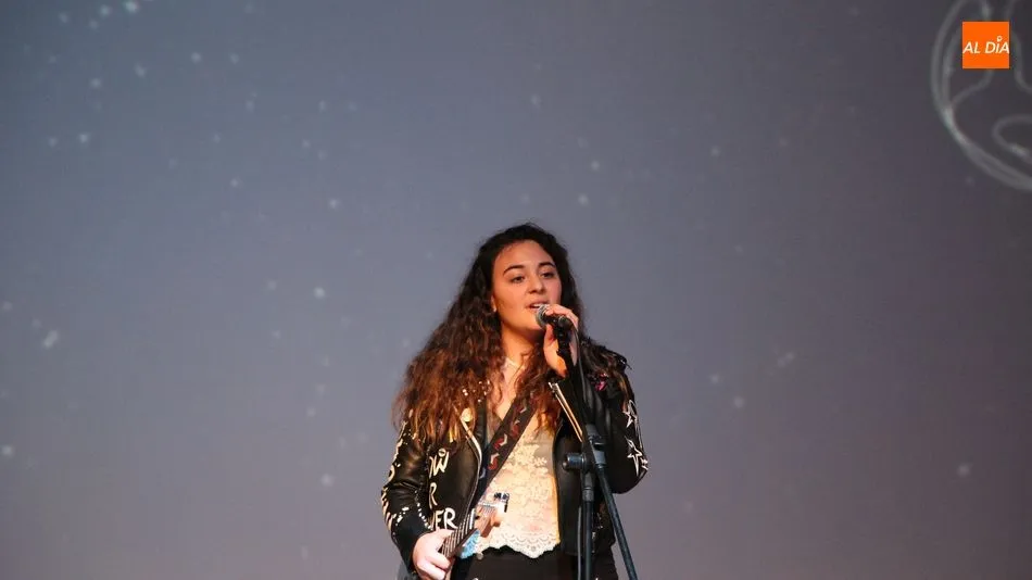 Foto 8 - Vitigudino responde en la gran gala musical a beneficio de la Asociaci&oacute;n Plaza Mayor  