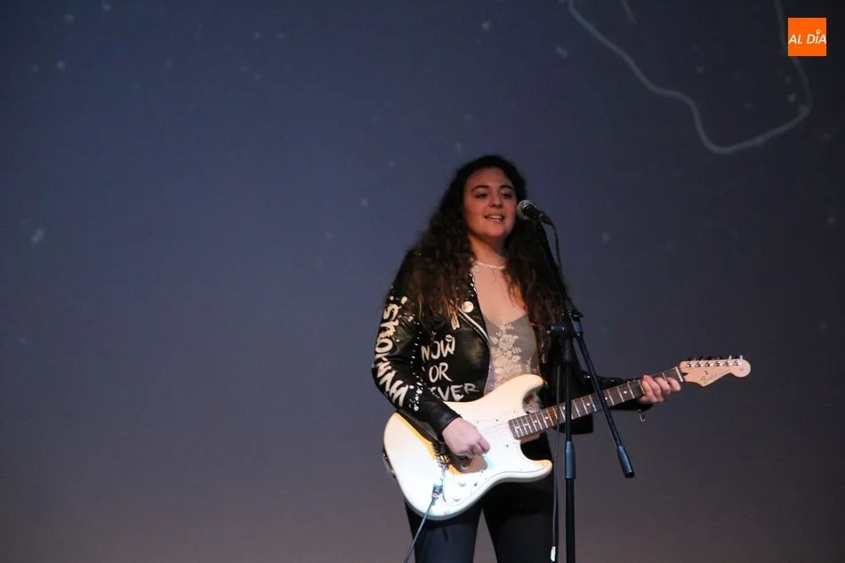 Foto 7 - Vitigudino responde en la gran gala musical a beneficio de la Asociaci&oacute;n Plaza Mayor  