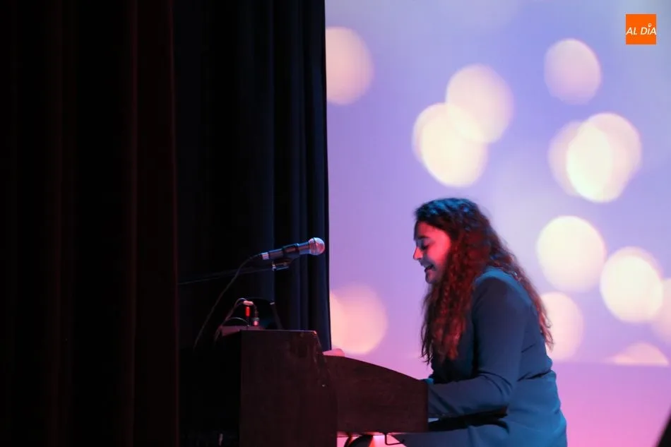 Foto 3 - Vitigudino responde en la gran gala musical a beneficio de la Asociaci&oacute;n Plaza Mayor  