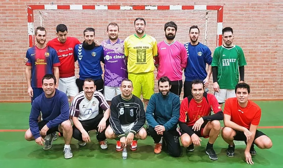 La peña ‘Sala B’ se reencuentra después de 15 años  