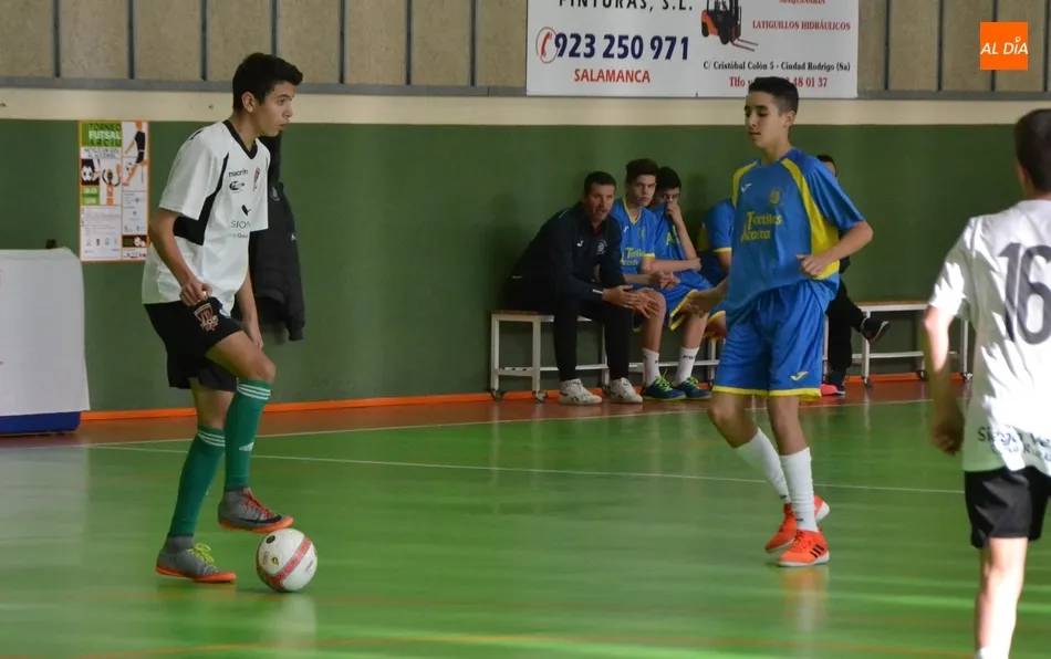 Foto 8 - Marat&oacute;n de f&uacute;tbol sala en Conde de Fox&aacute; para despedir el 2018  