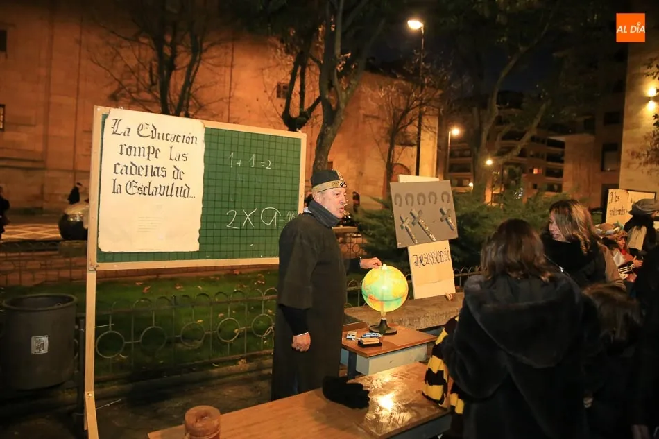Foto 8 - Asociaciones&nbsp;vecinales&nbsp;luchan por los derechos de la ciudadan&iacute;a a trav&eacute;s de un Bel&eacute;n viviente  