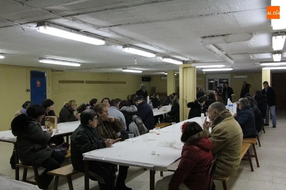 Foto 2 - Aldead&aacute;vila vive una nueva fiesta dedicada a la aceituna y el olivo  