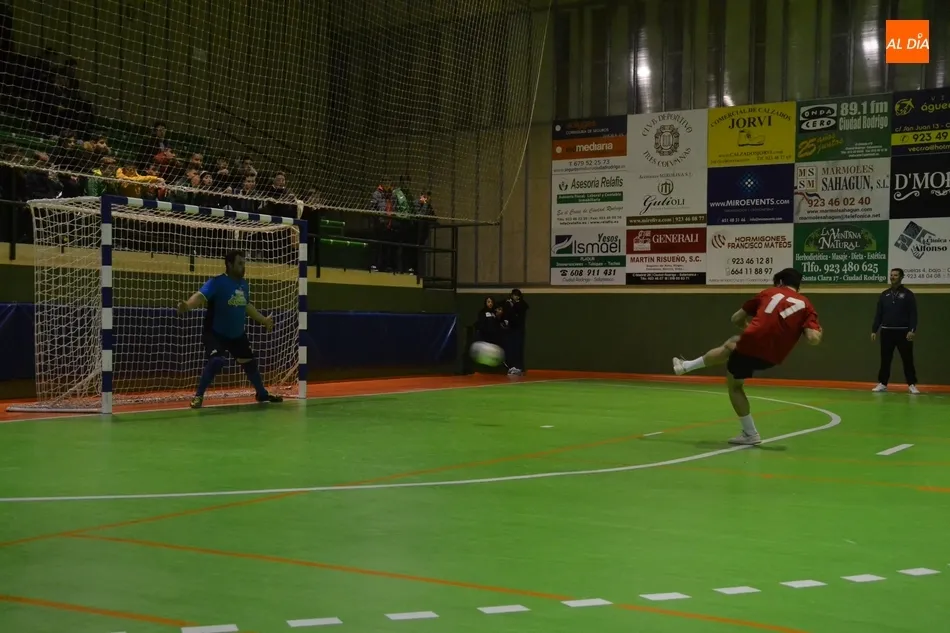 Foto 2 - &Eacute;pico desenlace del 3&ordm; Torneo de ARCIU en una apasionante sesi&oacute;n de finales