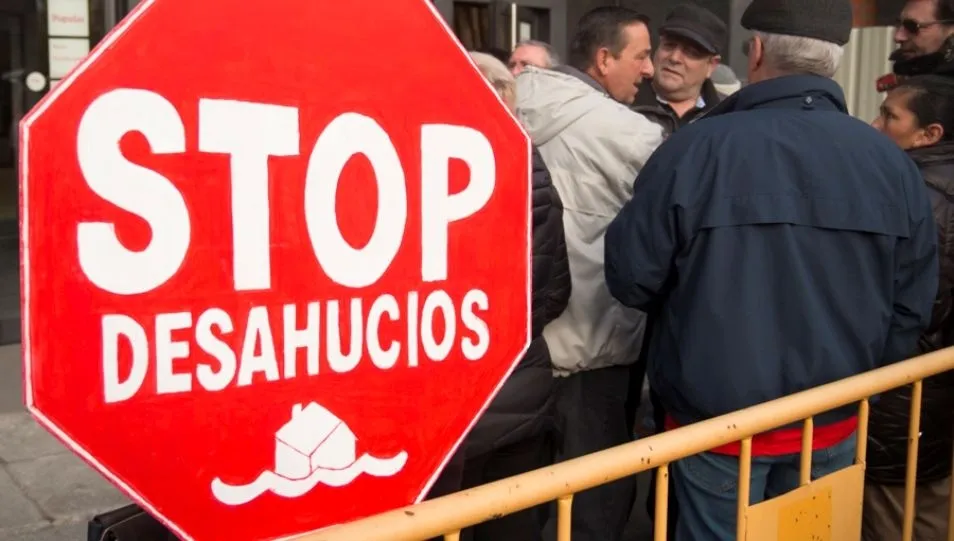 Una simple llamada al 012 pone en marcha todo este servicio de la Junta o a través de los Ceas